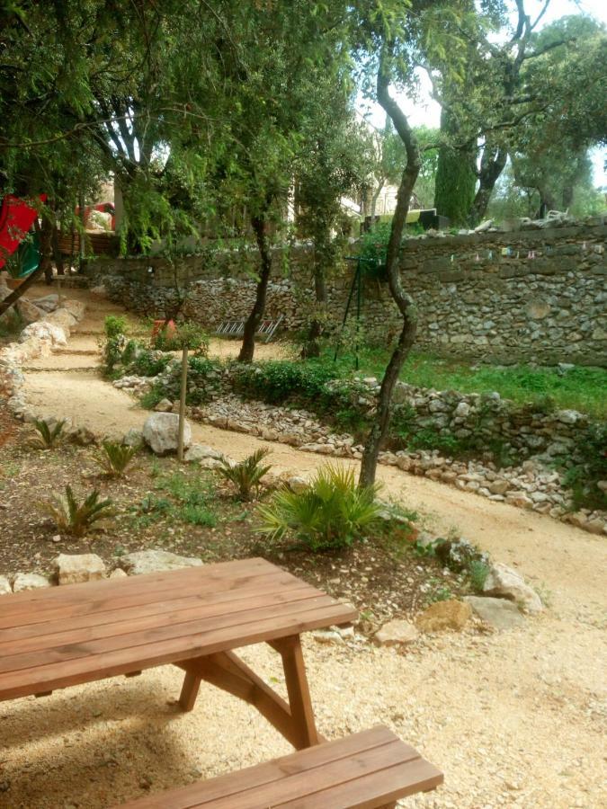 L'Atelier Bed & Breakfast Saint-Maximin  Luaran gambar